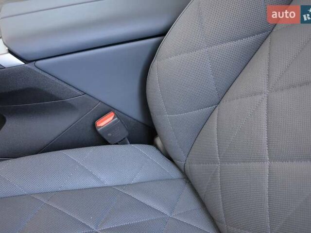 Сірий БМВ iX, об'ємом двигуна 0 л та пробігом 10 тис. км за 81893 $, фото 7 на Automoto.ua