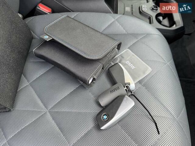 Сірий БМВ iX, об'ємом двигуна 0 л та пробігом 100 тис. км за 52900 $, фото 22 на Automoto.ua