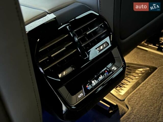 Сірий БМВ iX, об'ємом двигуна 0 л та пробігом 100 тис. км за 52900 $, фото 19 на Automoto.ua