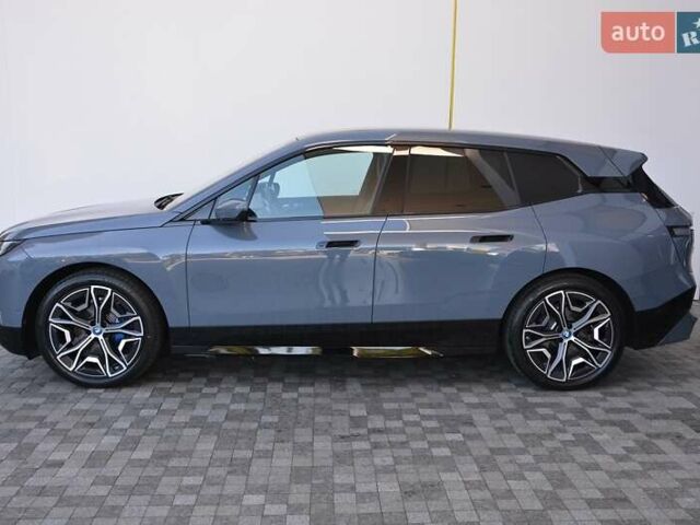 Сірий БМВ iX, об'ємом двигуна 0 л та пробігом 10 тис. км за 81893 $, фото 1 на Automoto.ua