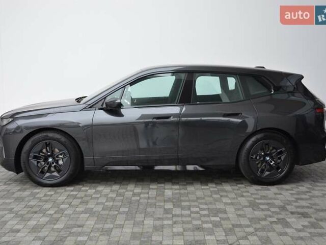 Сірий БМВ iX, об'ємом двигуна 0 л та пробігом 7 тис. км за 79222 $, фото 1 на Automoto.ua