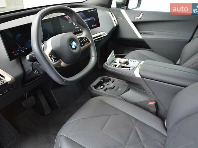 Сірий БМВ iX, об'ємом двигуна 0 л та пробігом 7 тис. км за 79222 $, фото 4 на Automoto.ua