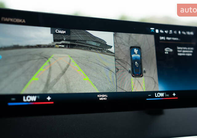 Синий БМВ iX, объемом двигателя 0 л и пробегом 29 тыс. км за 76999 $, фото 17 на Automoto.ua