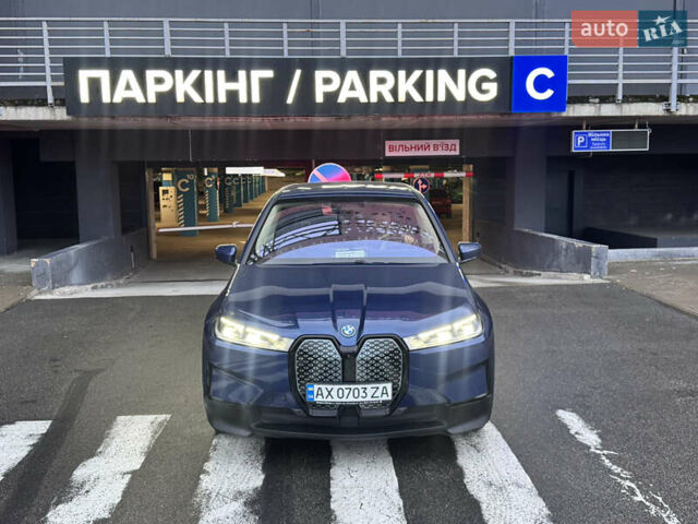 Синий БМВ iX, объемом двигателя 0 л и пробегом 87 тыс. км за 44400 $, фото 2 на Automoto.ua