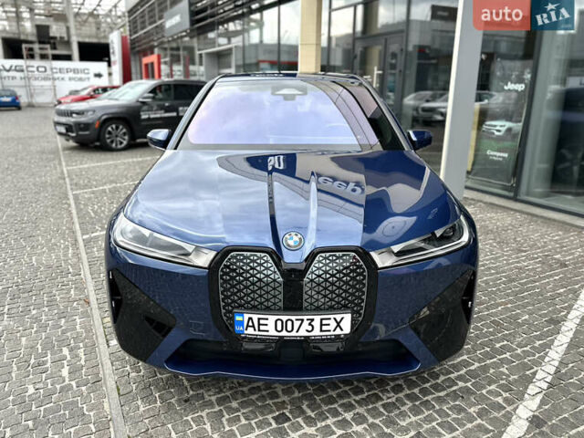Синий БМВ iX, объемом двигателя 0 л и пробегом 39 тыс. км за 52900 $, фото 5 на Automoto.ua