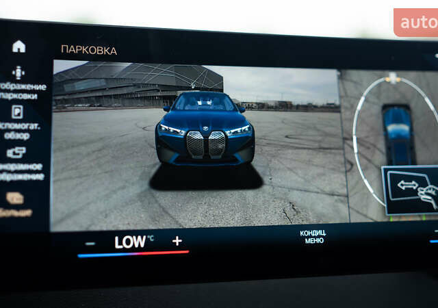 Синий БМВ iX, объемом двигателя 0 л и пробегом 29 тыс. км за 76999 $, фото 18 на Automoto.ua
