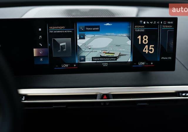 Синий БМВ iX, объемом двигателя 0 л и пробегом 29 тыс. км за 76999 $, фото 15 на Automoto.ua