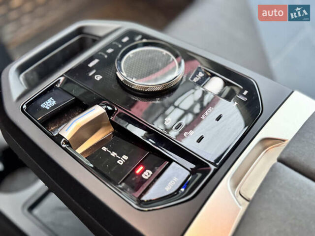 Синий БМВ iX, объемом двигателя 0 л и пробегом 87 тыс. км за 44400 $, фото 11 на Automoto.ua