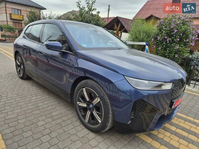 Синій БМВ iX, об'ємом двигуна 0 л та пробігом 70 тис. км за 44500 $, фото 5 на Automoto.ua