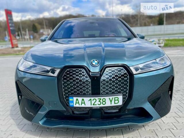 Синий БМВ iX, объемом двигателя 0 л и пробегом 14 тыс. км за 81500 $, фото 1 на Automoto.ua