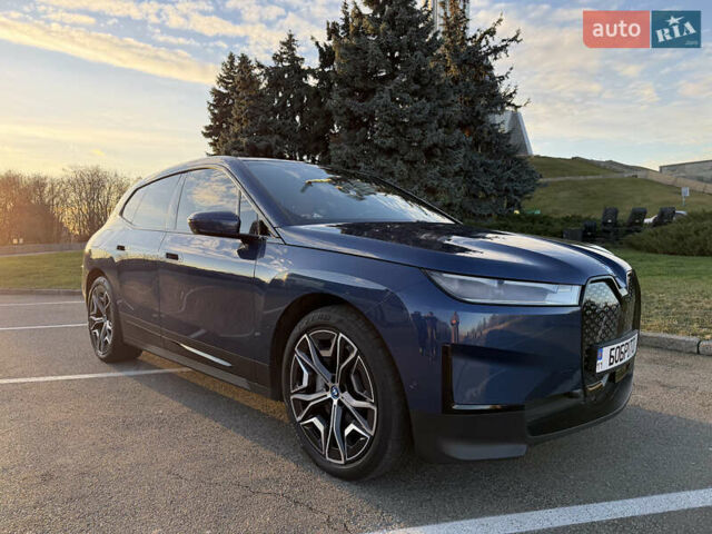 Синий БМВ iX, объемом двигателя 0 л и пробегом 192 тыс. км за 55800 $, фото 2 на Automoto.ua