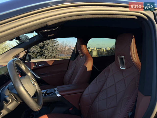 Синий БМВ iX, объемом двигателя 0 л и пробегом 192 тыс. км за 55800 $, фото 10 на Automoto.ua
