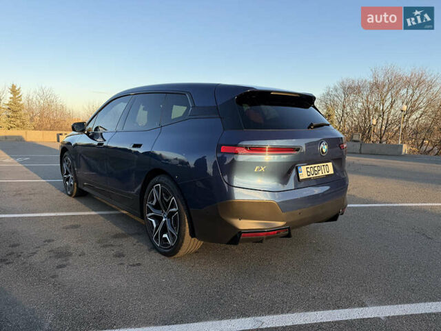 Синий БМВ iX, объемом двигателя 0 л и пробегом 192 тыс. км за 55800 $, фото 7 на Automoto.ua