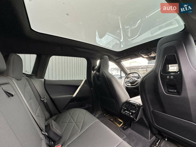 Синій БМВ iX, об'ємом двигуна 0 л та пробігом 18 тис. км за 52500 $, фото 30 на Automoto.ua