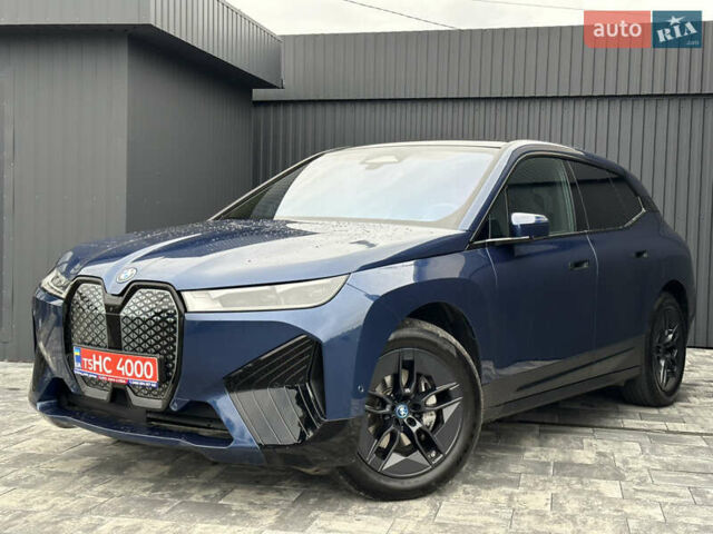 Синій БМВ iX, об'ємом двигуна 0 л та пробігом 18 тис. км за 52500 $, фото 2 на Automoto.ua