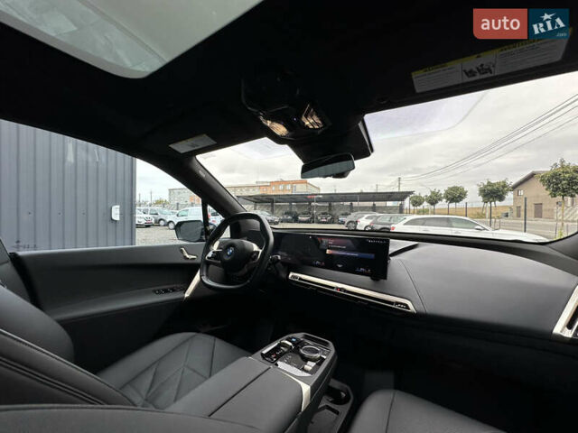 Синій БМВ iX, об'ємом двигуна 0 л та пробігом 18 тис. км за 52500 $, фото 33 на Automoto.ua