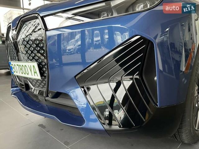 Синий БМВ iX, объемом двигателя 0 л и пробегом 13 тыс. км за 67500 $, фото 3 на Automoto.ua