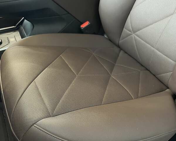 Синий БМВ iX, объемом двигателя 0 л и пробегом 13 тыс. км за 67500 $, фото 27 на Automoto.ua