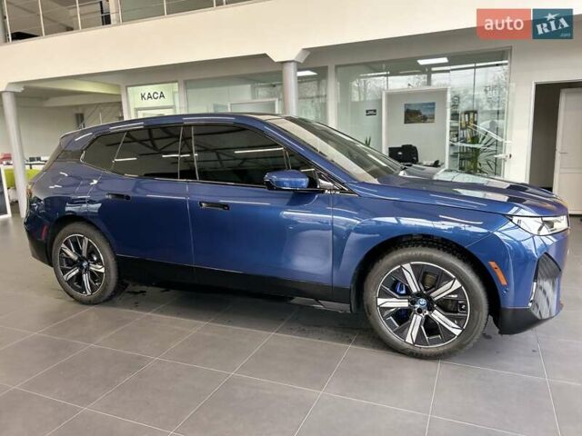 Синий БМВ iX, объемом двигателя 0 л и пробегом 13 тыс. км за 67500 $, фото 6 на Automoto.ua