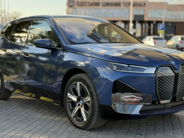 Синий БМВ iX, объемом двигателя 0 л и пробегом 12 тыс. км за 54000 $, фото 6 на Automoto.ua