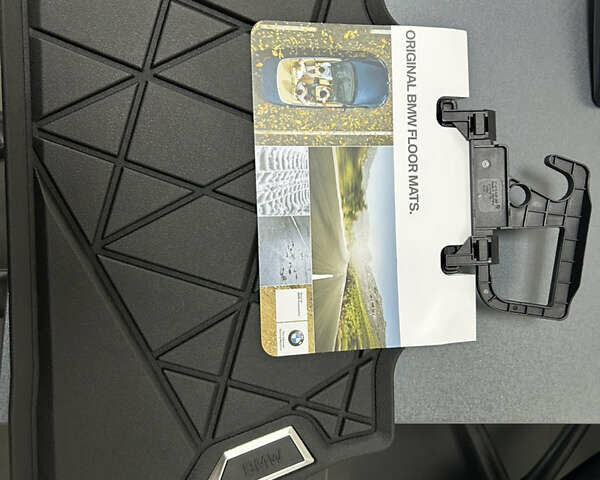 Синий БМВ iX, объемом двигателя 0 л и пробегом 13 тыс. км за 67500 $, фото 42 на Automoto.ua