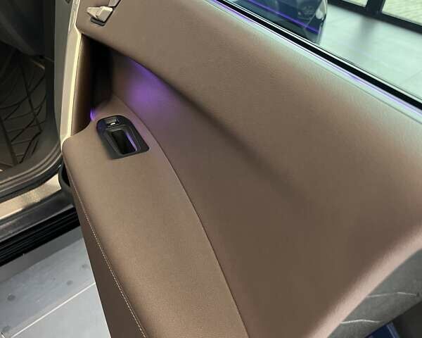 Синий БМВ iX, объемом двигателя 0 л и пробегом 13 тыс. км за 67500 $, фото 31 на Automoto.ua