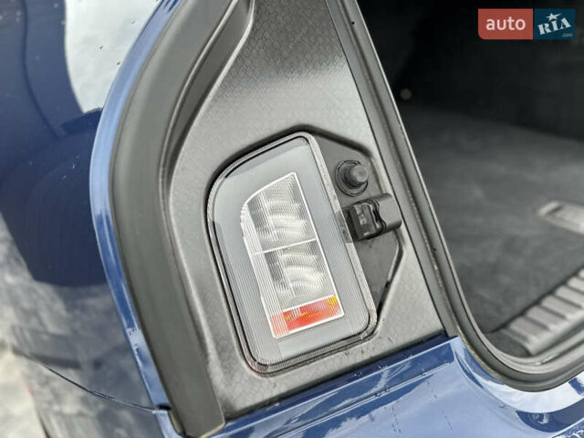 Синій БМВ iX, об'ємом двигуна 0 л та пробігом 18 тис. км за 52500 $, фото 18 на Automoto.ua