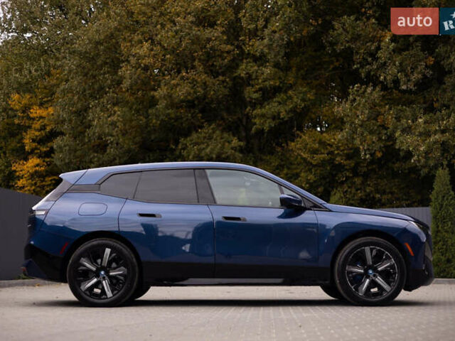 Синий БМВ iX, объемом двигателя 0 л и пробегом 9 тыс. км за 64000 $, фото 3 на Automoto.ua