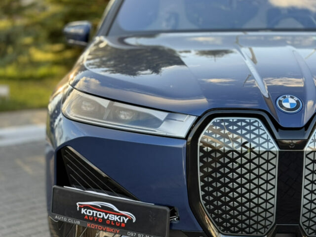 Синий БМВ iX, объемом двигателя 0 л и пробегом 12 тыс. км за 54000 $, фото 3 на Automoto.ua
