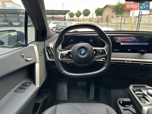 Синій БМВ iX, об'ємом двигуна 0 л та пробігом 18 тис. км за 52500 $, фото 36 на Automoto.ua