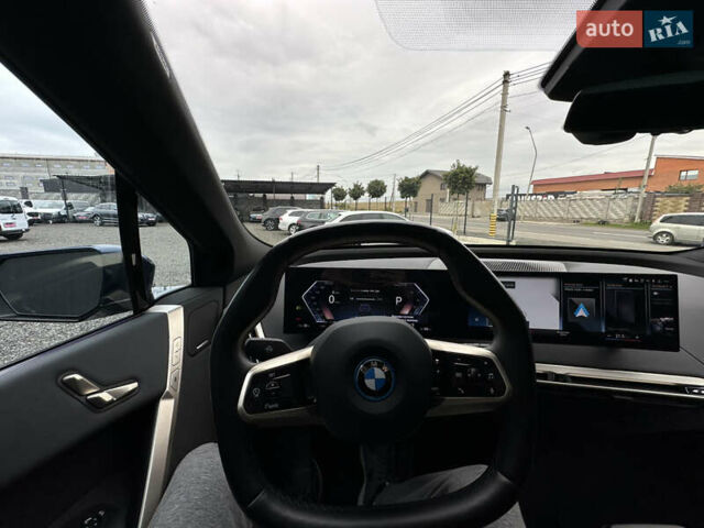Синій БМВ iX, об'ємом двигуна 0 л та пробігом 18 тис. км за 52500 $, фото 48 на Automoto.ua