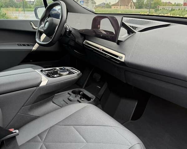 Синій БМВ iX, об'ємом двигуна 0 л та пробігом 17 тис. км за 58500 $, фото 14 на Automoto.ua