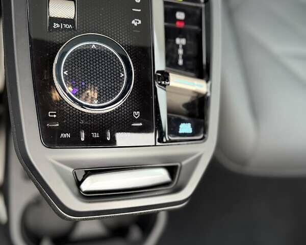 Синій БМВ iX, об'ємом двигуна 0 л та пробігом 17 тис. км за 58500 $, фото 11 на Automoto.ua