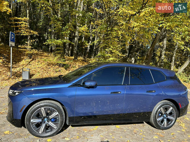 Синій БМВ iX, об'ємом двигуна 0 л та пробігом 12 тис. км за 72000 $, фото 2 на Automoto.ua