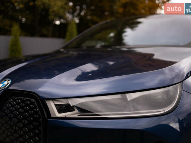 Синий БМВ iX, объемом двигателя 0 л и пробегом 9 тыс. км за 64000 $, фото 15 на Automoto.ua