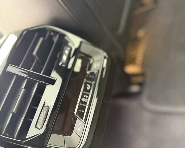 Синій БМВ iX, об'ємом двигуна 0 л та пробігом 17 тис. км за 58500 $, фото 22 на Automoto.ua