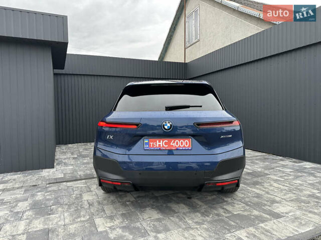 Синій БМВ iX, об'ємом двигуна 0 л та пробігом 18 тис. км за 52500 $, фото 11 на Automoto.ua