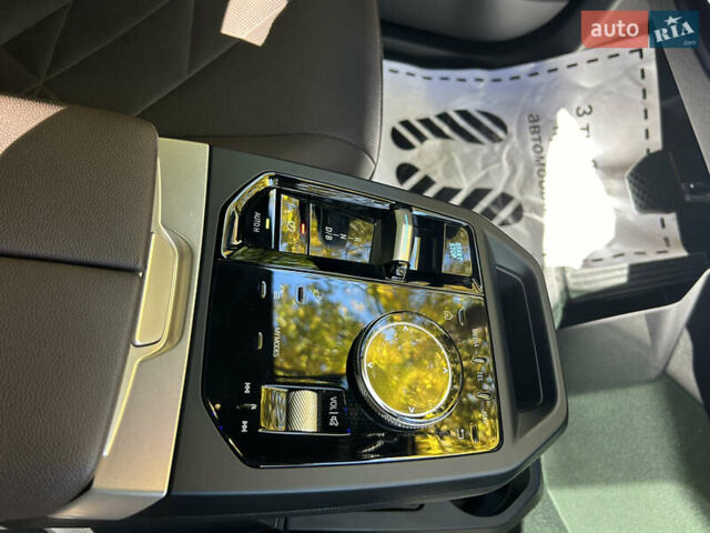 Синій БМВ iX, об'ємом двигуна 0 л та пробігом 12 тис. км за 72000 $, фото 23 на Automoto.ua