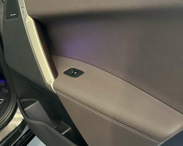 Синий БМВ iX, объемом двигателя 0 л и пробегом 13 тыс. км за 67500 $, фото 32 на Automoto.ua