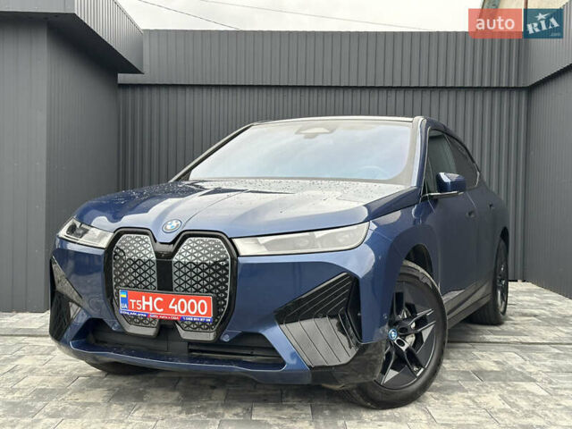 Синій БМВ iX, об'ємом двигуна 0 л та пробігом 18 тис. км за 52500 $, фото 1 на Automoto.ua