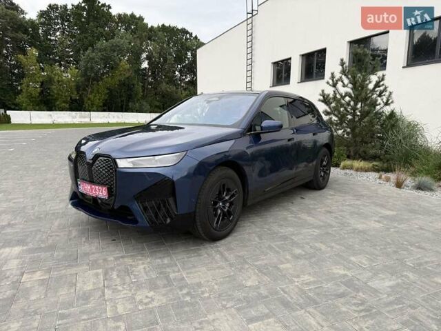 Синій БМВ iX, об'ємом двигуна 0 л та пробігом 17 тис. км за 58500 $, фото 17 на Automoto.ua