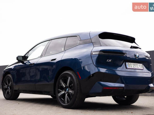Синий БМВ iX, объемом двигателя 0 л и пробегом 9 тыс. км за 64000 $, фото 6 на Automoto.ua
