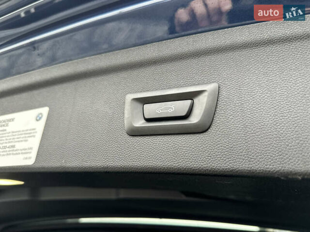 Синій БМВ iX, об'ємом двигуна 0 л та пробігом 18 тис. км за 52500 $, фото 8 на Automoto.ua