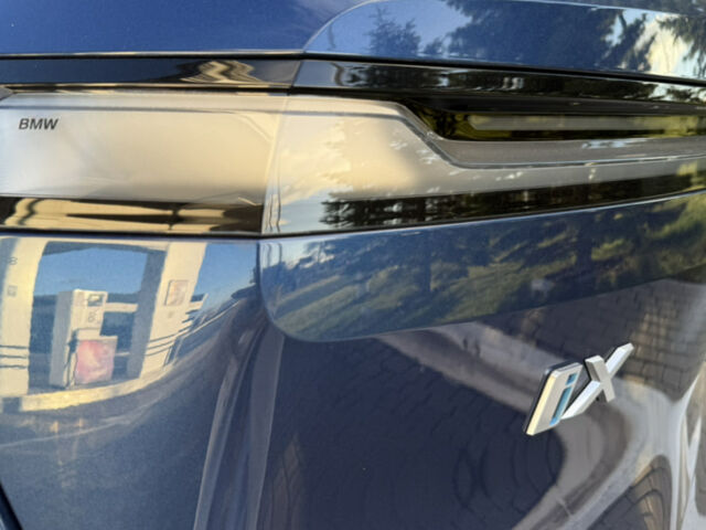 Синий БМВ iX, объемом двигателя 0 л и пробегом 12 тыс. км за 54000 $, фото 13 на Automoto.ua