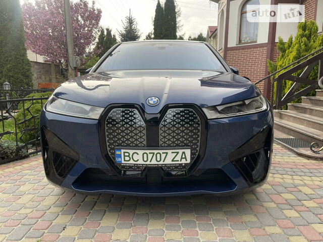 Синій БМВ iX, об'ємом двигуна 0 л та пробігом 6 тис. км за 67900 $, фото 3 на Automoto.ua