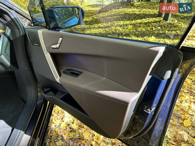 Синій БМВ iX, об'ємом двигуна 0 л та пробігом 12 тис. км за 72000 $, фото 33 на Automoto.ua