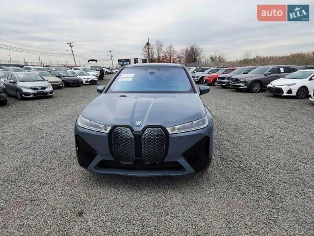 Синій БМВ iX, об'ємом двигуна 0 л та пробігом 1 тис. км за 92990 $, фото 1 на Automoto.ua