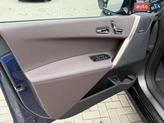 Синий БМВ iX, объемом двигателя 0 л и пробегом 18 тыс. км за 66900 $, фото 9 на Automoto.ua