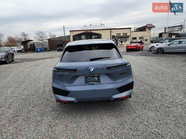 Синій БМВ iX, об'ємом двигуна 0 л та пробігом 1 тис. км за 92990 $, фото 4 на Automoto.ua