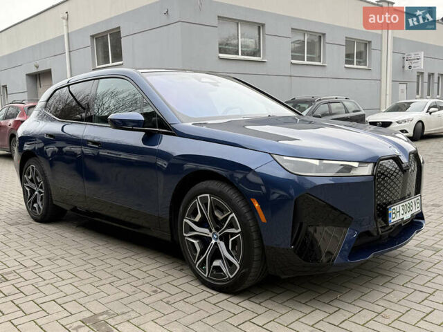 Синий БМВ iX, объемом двигателя 0 л и пробегом 18 тыс. км за 66900 $, фото 8 на Automoto.ua